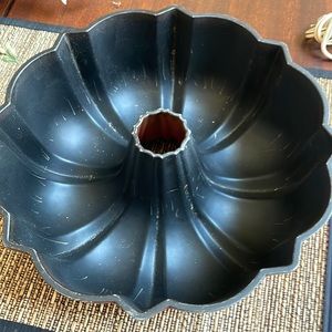 BUNDT Pan